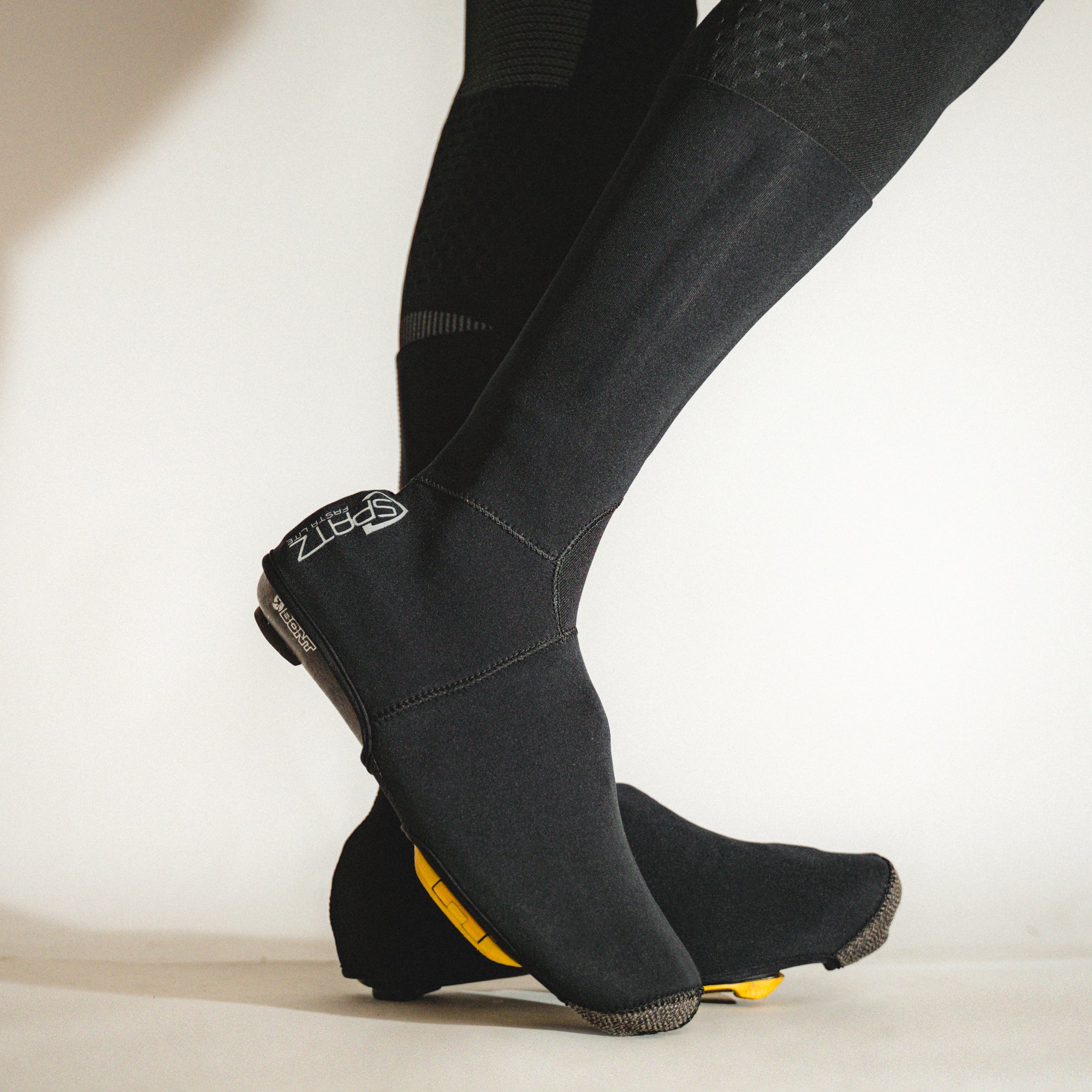 FASTA LITE OVERSHOE S (EU 38-42)